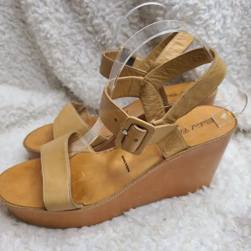 Robert Clergerie Tan‎ Leather Platform Wedge Sandals size 10.5